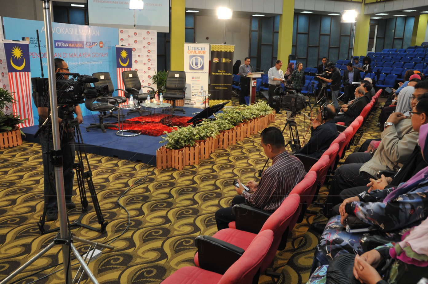 PRO15 151 ADVOKASI HAS 7179